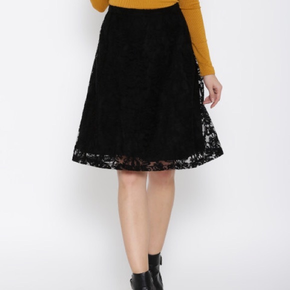 Forever 21 Dresses & Skirts - Forever 21 Plus black lace a-line skirt, size 16